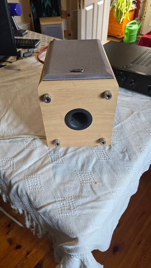 Classic HiFi System Cambridge Audio Amp plus Eltax Speakers