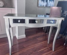 Mirrored console table