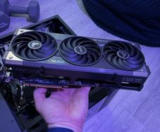 Asus TUF Gaming AMD Radeon RX 9070 OC Edition