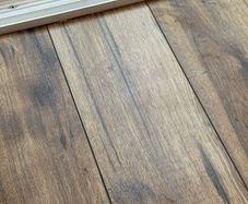 Brown Laminate Flooring 26m2