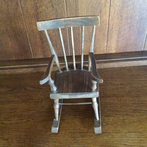 Small teddy bear/ Dolls Display rocking chair