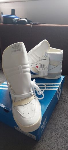 Adidas Trainers (Brand New)