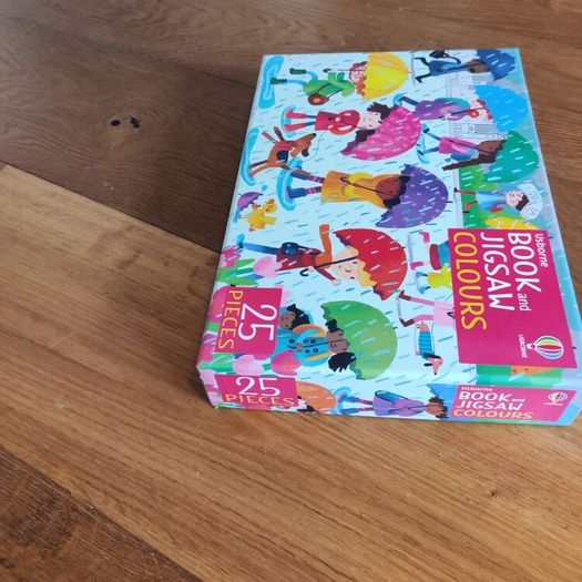 Usborne Book and Jigsaw Colours 25 Pieces Excellent Condition