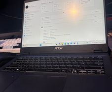 MSI Prestige 14 AI Evo 14" Laptop