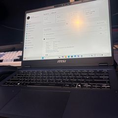 MSI Prestige 14 AI Evo 14" Laptop