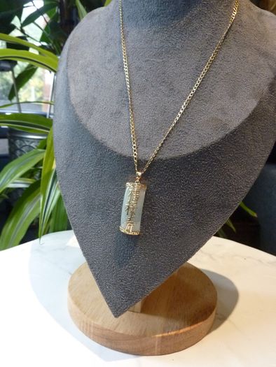 9ct Gold and Jade Pendant Necklace, Chinese Character Design, Italian 375 Chain