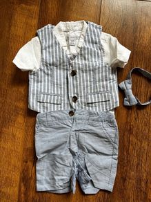 Baby boy suit in size 6-9 months