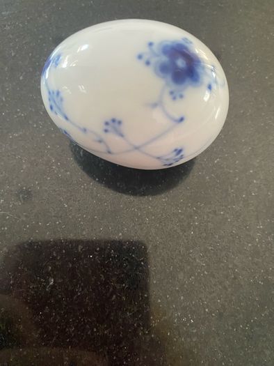 Reduced B&G Danish Porcelain egg number 691 collectors item