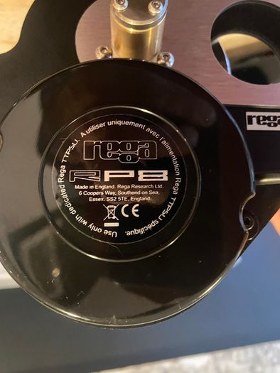 Rega RP8 Planar 8 Turntable with RB808 Tonearm and TTPSU Speed Control Power Supply Unit