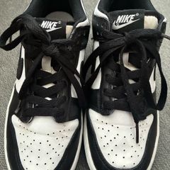 Nike dunks black and white uk size 5