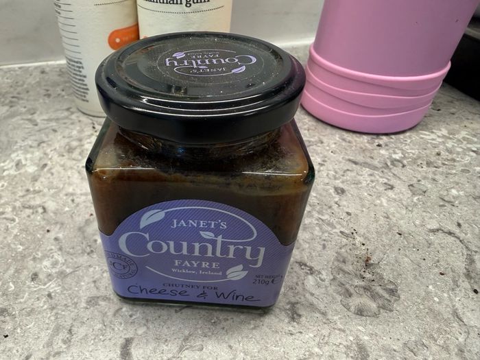 Cheese and wine chutney