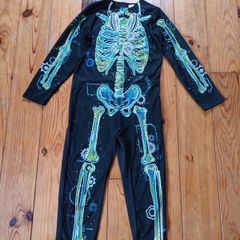 BNWOT Age 9-10 Skeleton Costume