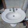 Bathroom sink Image 5