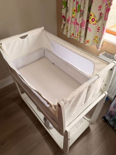 snuzpod next to me cot