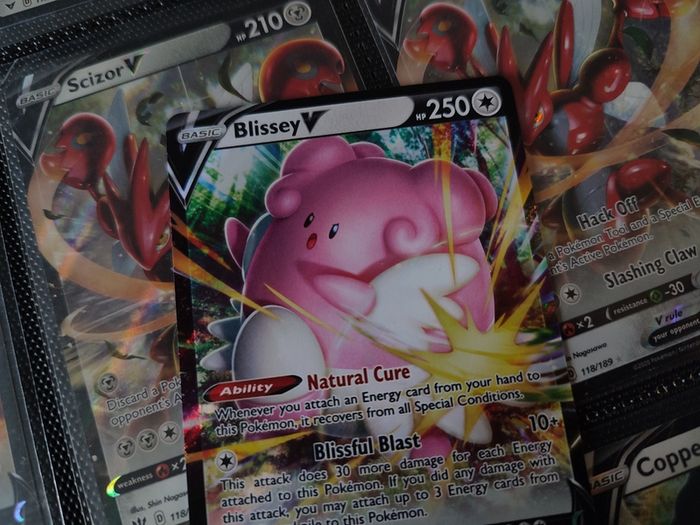 Blissey V ! Ultra Rare ! from Chilling Reign Set ! 2021 ! Pokemon Card !