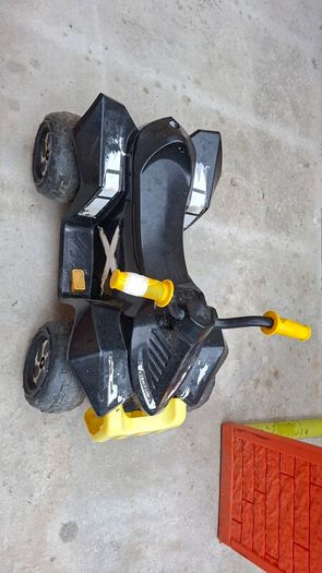 Ride on car
