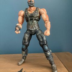 Play arts kai Batman Dark knight trilogy Bane