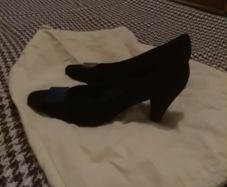 LK Bennett ladies shoes, court mid heel. Worn twice