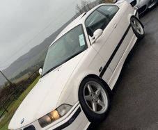 BMW e36 318is