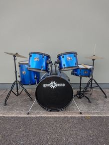 Bargain!!! Full Drum Kit.