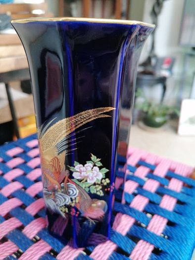 Arklow Art collection vase