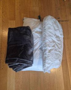 2 pillows + microfiber blanket