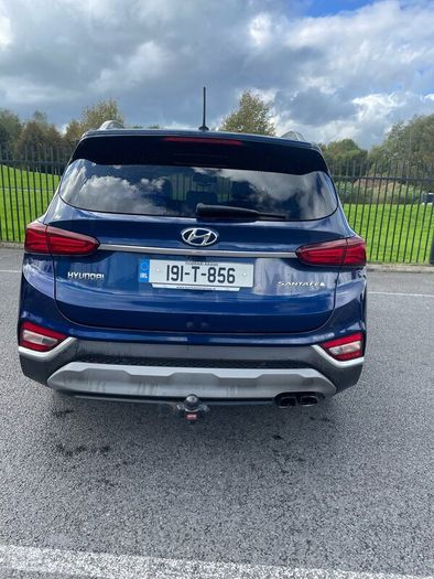 Hyundai Santa Fe 2WD Executive Plus 5DR