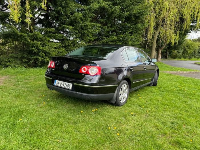 car Volkswagen passat 2006