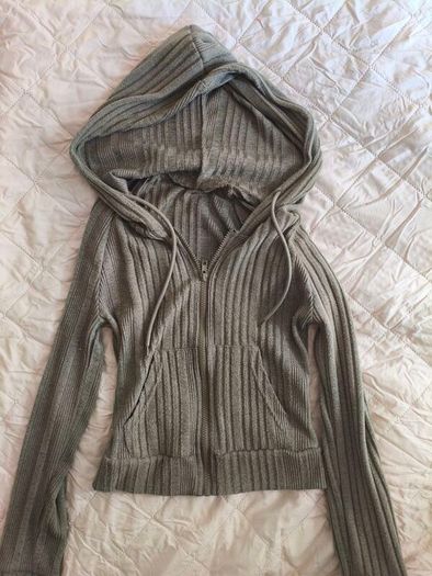 zipped hoodie