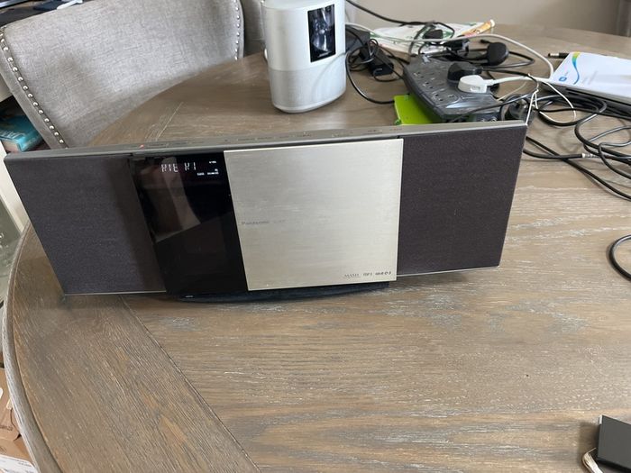 Panasonic SC-HC3 music centre (iPod not included!)