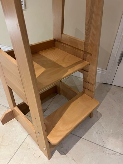 Kids Adjustable Tower Stand
