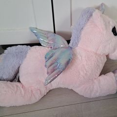 Unicorn toys and Elsa tonies - brand new