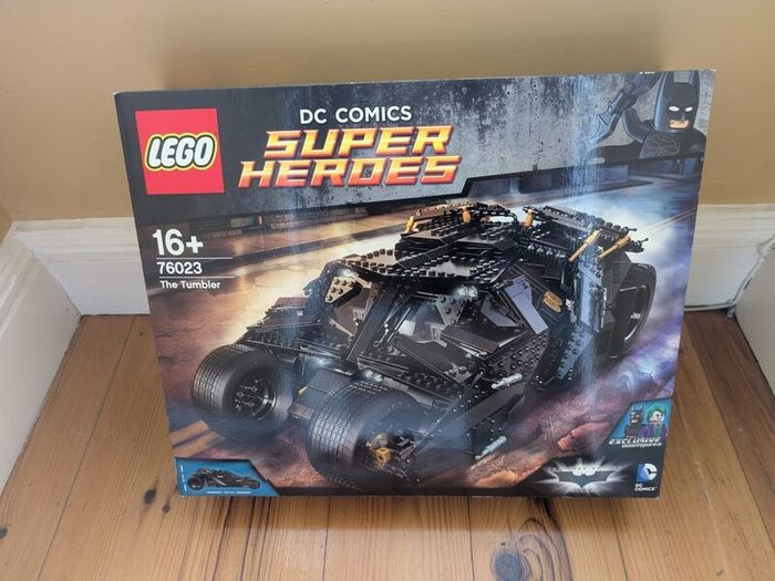 Lego Batman Tumbler 76023 - BNIB