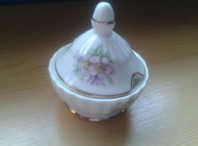 Royal tara sugar bowl
