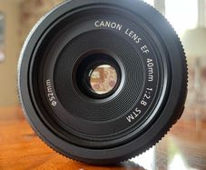 Canon EF 40mm f/2.8 STM "Pancake" lens