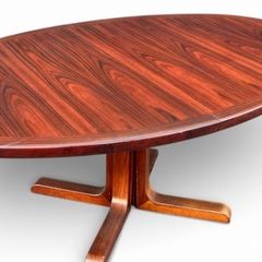 Vintage Mid Century Modern Danish Rosewood Extending Dining Table by Farstrup