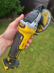 Dewalt Battery Grinder XR DCG405