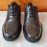 clarks wide fit brougues Size 7 eu 41 black with green in excellent condition Image 2