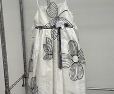Pippa & Julie girl's dress, Age 6 (Free girls clothes/items for first buyer to offer asking price on this)