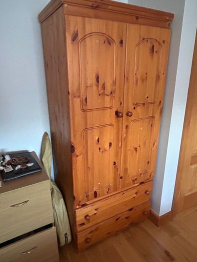 Solid pine Wardrobe