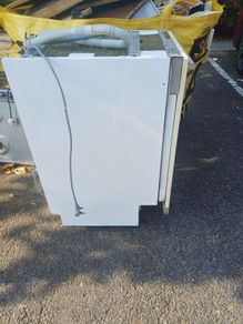 Built in Dishwasher