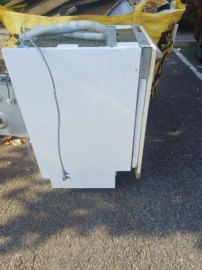 Built in Dishwasher