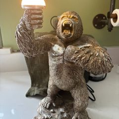 Gorilla table lamp