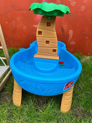Garden toy
