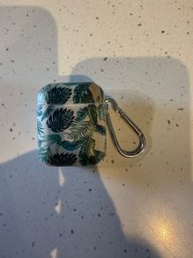 Apple AirPods (Single AirPod) & Case