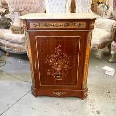 Very nice marquetry inlaid cabinet