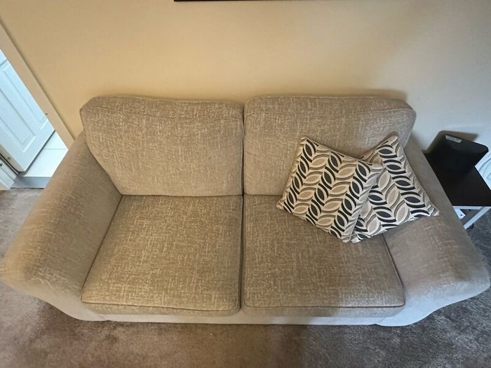 Hi Way Bar & Restaurant Jobs: Couch