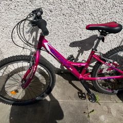 Barely Used Pink Bentini Montare Bike