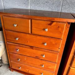 FREE Wooden Chest of Drawers