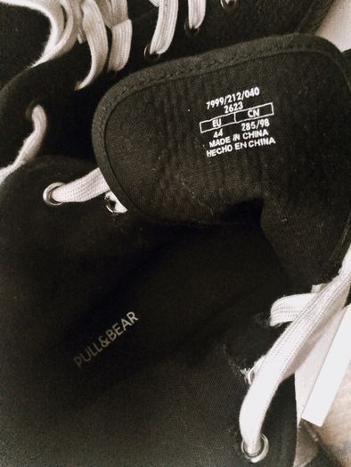 Brand New PULL&BEAR black hi-top trainers size 44